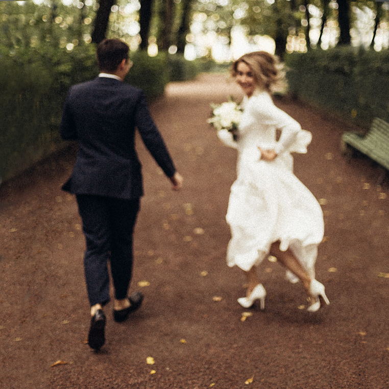 Свадебные платья